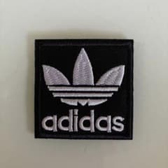 ワッペン 刺繍　adidasのサムネイル