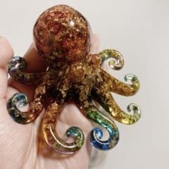 【金箔を食べたタコ】タコグッズ　タコの置物　金運のサムネイル