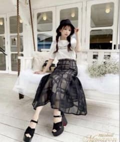 michellMacaron ミシェルマカロン シアーチェックスカート ブラック
