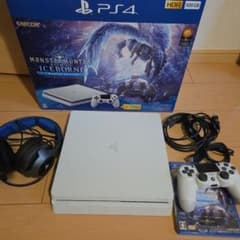 PS4 500GB CUH-2200A モンハンアイスボーン同梱版 ソフト付きのサムネイル