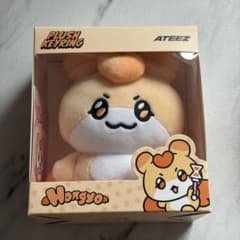 ATEEZ mighteez ぬいぐるみキーリング ホンジュントレカ入り - メルカリ
