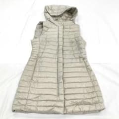 美品 HERNO フーデッド軽量ダウンベスト 46サイズ　L相当 d33 美品 HERNO フーデッド軽量ダウンベスト 46サイズ L相当 d33 - メルカリ