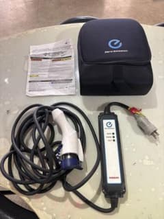 NISSAN Zero Emission 充電ケーブル EVSE ケース付　純正のサムネイル
