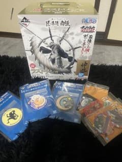 シャンクス ラストワン 一番くじ おまけ付きのサムネイル