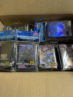 【最終値下げ】遊戯王 スリーブ　デッキパーツ　汎用　ラッシュデュエル　引退品のサムネイル