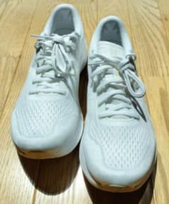 エボライドスピード3 28cm EvoRideSpeed 3 ホワイト 白 箱付 アシックス エボライドスピード3 レビュー】価格破壊のコスパ最強シューズ