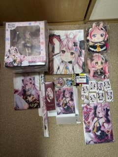 ８月末まで値下げ　兎鞠まり 【直筆サイン入り2つ】グッズ多数(説明、画像参照)のサムネイル