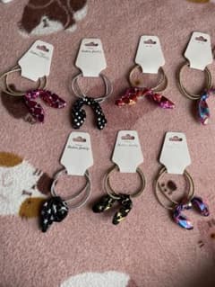 ヘアアクセサリーのサムネイル