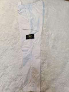 【極美品】STONE （CLG認証済） ホワイトカーゴ 30サイズ 極美品】STONE ISLAND（CLG認証済） ホワイトカーゴ 30サイズ - メルカリ