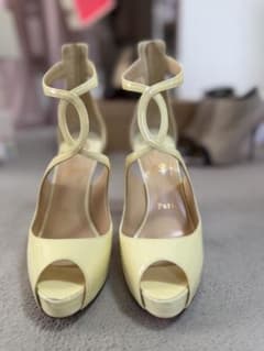 Christian Louboutin パテント サンダル