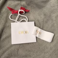 Dior 紙袋 ミニサイズ リボン付きのサムネイル