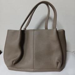 牛革バックのサムネイル