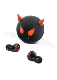 小悪魔　Bluetoothイヤホン　週末限定お値下げのサムネイル