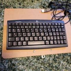 中古品★Logitech PlayOnline★B5 サイズ★キーボードのサムネイル