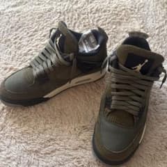 Air Jordan 4 オリーブのサムネイル