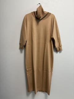 お値下げ　MaxMara ウールニットワンピース ベージュ　40のサムネイル