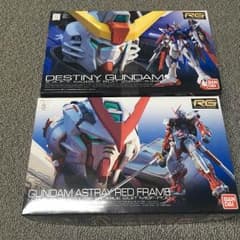 ガンダム プラモのサムネイル