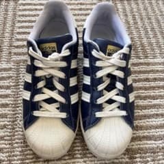 adidasスーパースターのサムネイル