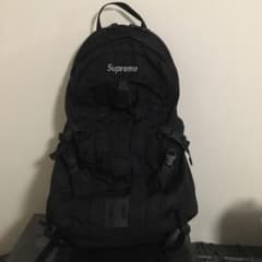 supreme backpackのサムネイル