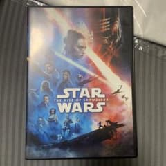 スター・ウォーズ/スカイウォーカーの夜明け('19米)のサムネイル