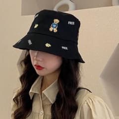 ❤️早い者勝ち❤️帽子　カジュアル　ユニセックス　韓国　くま　バケハ　ブラックのサムネイル