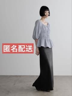 ストレッチサテンスカート　ローリーズファーム　Lサイズのサムネイル
