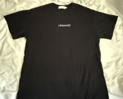 virtuously バックプリント Tシャツ ブラックのサムネイル