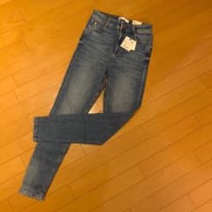 ザラ　ハイライズ　スキニー　ジーンズのサムネイル