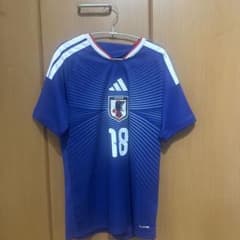 adidas サッカー日本代表 上田綺世 18番 ユニフォームのサムネイル
