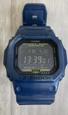 電波ソーラー CASIO G-SHOCK GW-M5610NVのサムネイル