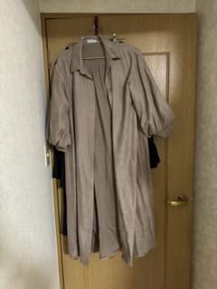 レディース 服のサムネイル