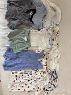 PETIT BATEAU 15点まとめ売りベビー服セットのサムネイル