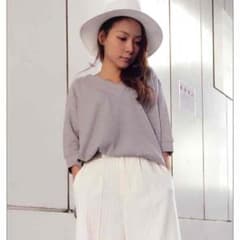 INGNI Ｖネックのサムネイル