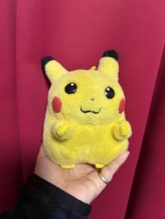 ピカチュウ ぬいぐるみ 初期 TOMY お腹を押すと鳴る - メルカリ