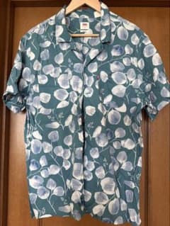 Levi's リーバイス 半袖シャツ ボタニカル柄 Mサイズのサムネイル