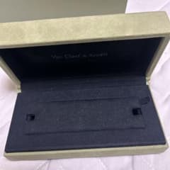 美品 ヴァンクリーフ&アーペル ブレスレット ケース 空箱 - メルカリ