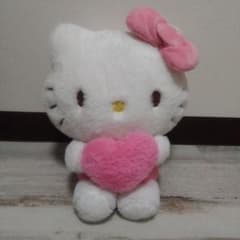ハローキティ ぬいぐるみ ハートのサムネイル
