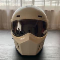 ヘルメットのサムネイル