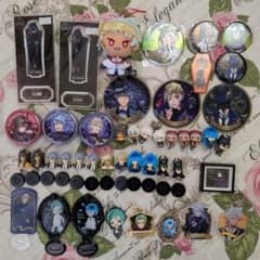 ツイステッドワンダーランド グッズ44点セット - メルカリ