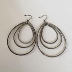 ピアス シルバー イヤリングのサムネイル