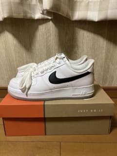 Nike Air Force 1 ’07 PRM “Bronx Originsのサムネイル
