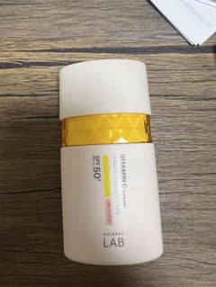unlabel LAB VITAMIN C 日焼け止め SPF50+のサムネイル