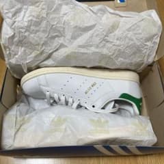 アディダス スタンスミス  adidasのサムネイル