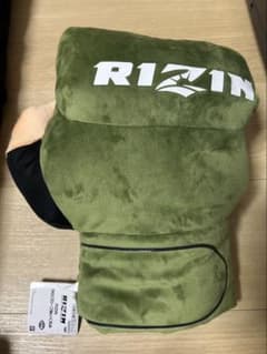 RIZIN 手袋型クッション 緑色のサムネイル
