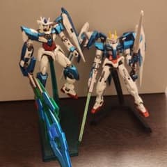 HG ダブルオーシリーズガンプラ 完成品 2体セットのサムネイル