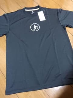 Tシャツ　新品未使用　インザペイント　Mのサムネイル