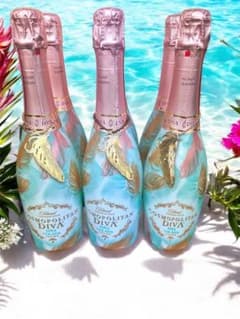 COSMOPOLITAN DIVA ピニャコラーダ 12本セット(羽12本付き) COSMOPOLITAN DIVA ピニャコラーダ 12本セット(羽12本付き) - メルカリ