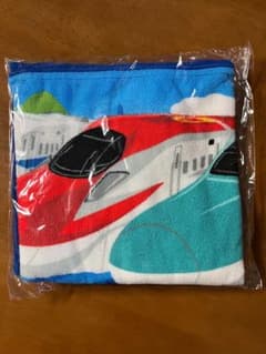 【ちびちゃん様専用】トミカ・プラレールタオルのサムネイル