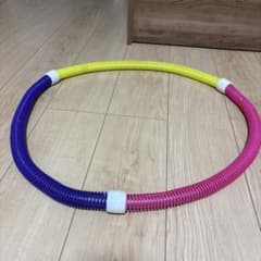 カラフル フラフープ エクササイズのサムネイル