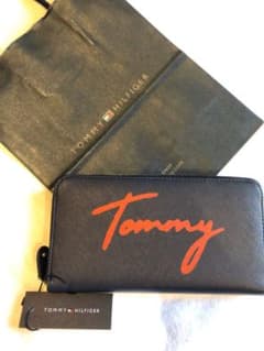 トミーヒルフィガー　長財布　新品　ロゴのサムネイル